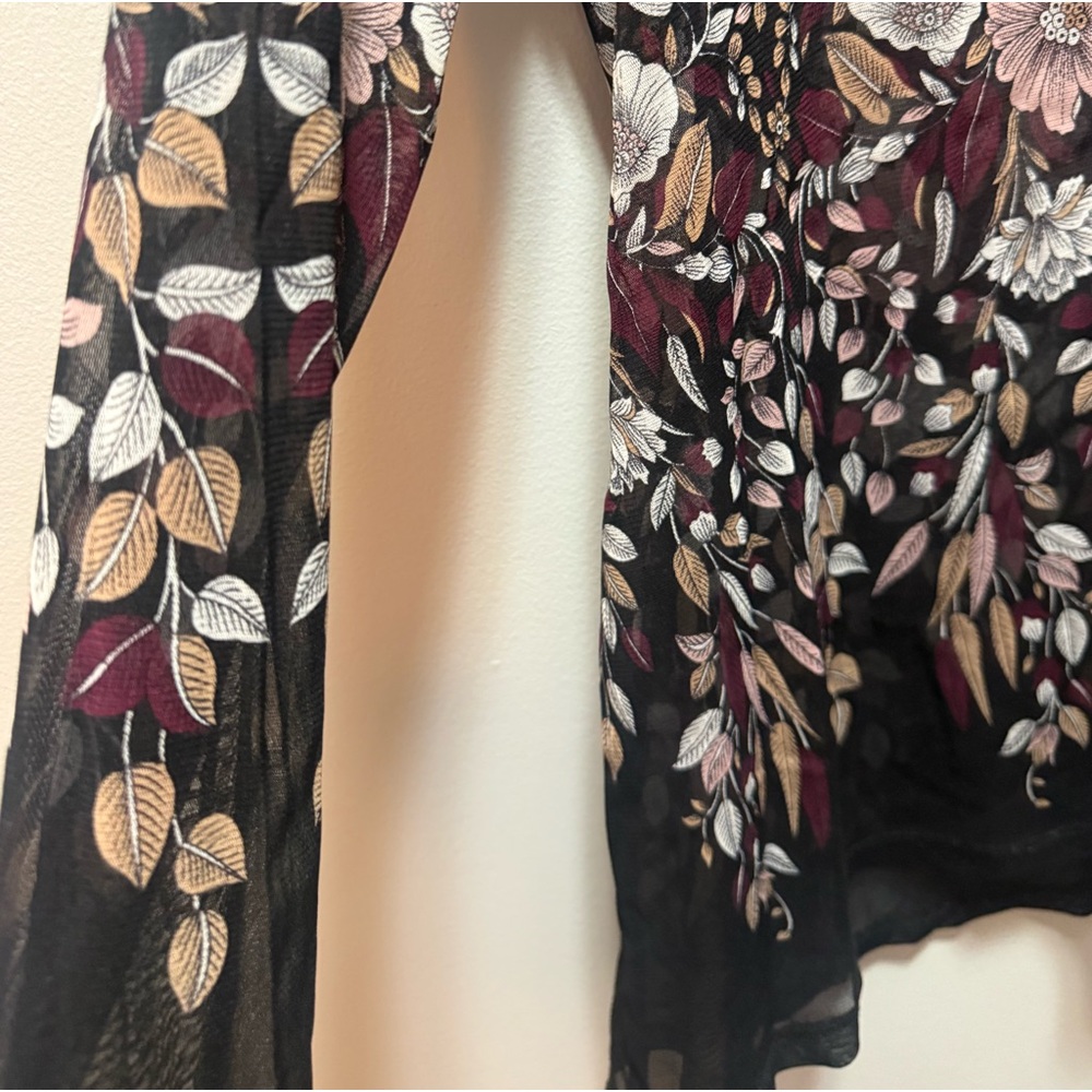 Sheer Floral Blouse - Picture 4 of 5